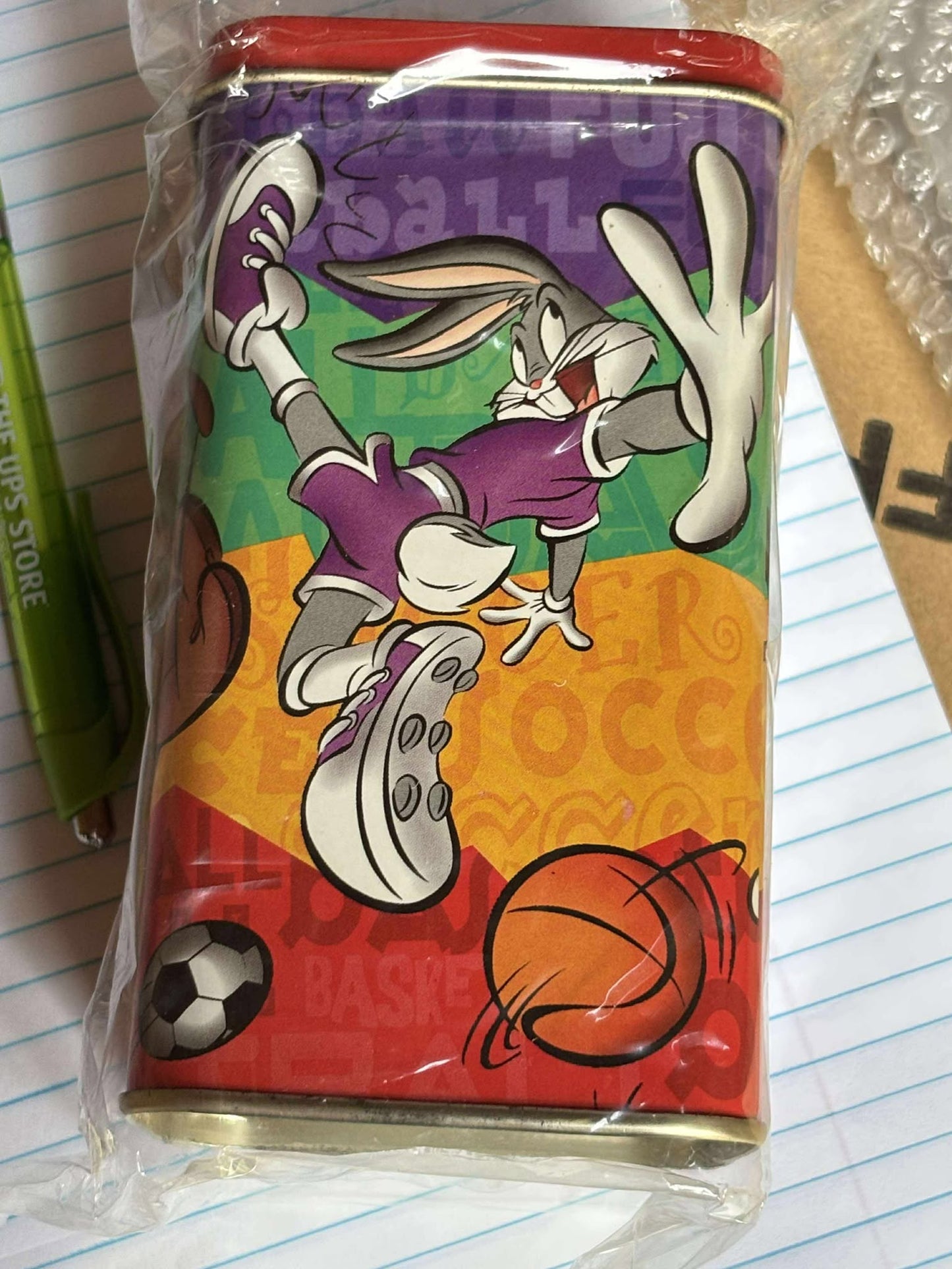 Vintage 2001 Looney Tunes Sports Tin Bank – Bugs Bunny, Taz, Daffy Duck & More – New in Wrap