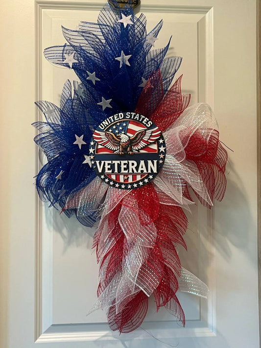 US Patriotic Veteran Feather Wreath – Red, White & Blue Tribute