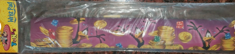 Vintage Looney Tunes Wrist Pads – 1990s Warner Bros. Office Gear – Daffy Duck, Taz, Road Runner (NOS Sealed)