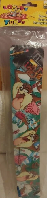 Vintage Looney Tunes Wrist Pads – 1990s Warner Bros. Office Gear – Daffy Duck, Taz, Road Runner (NOS Sealed)