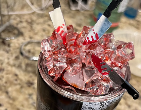 🔪Bloody Blades Tumbler Topper – Slasher Ice Edition